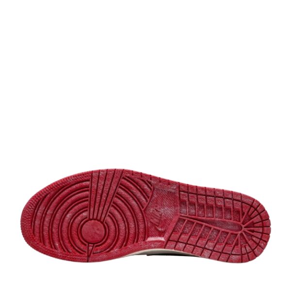 Nike Jordan 1 Retro High OG Chicago Lost and Found
