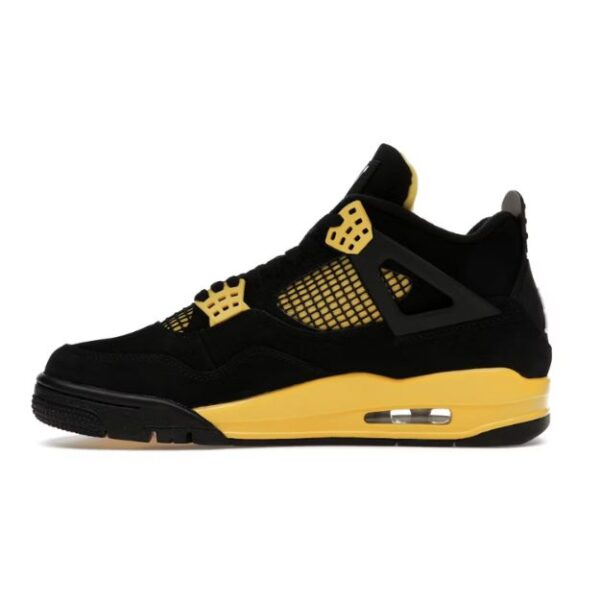 Jordan 4 Retro Thunder (2023)
