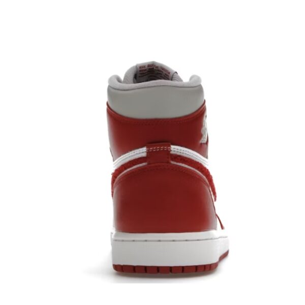Jordan 1 Retro High OG Varsity Red