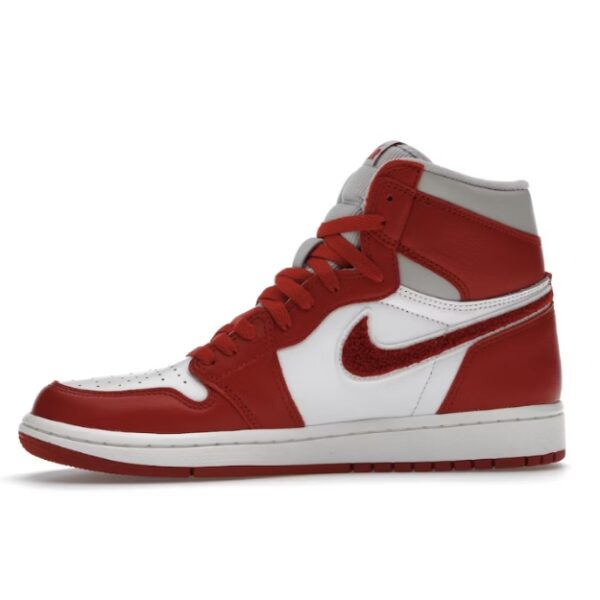 Jordan 1 Retro High OG Varsity Red