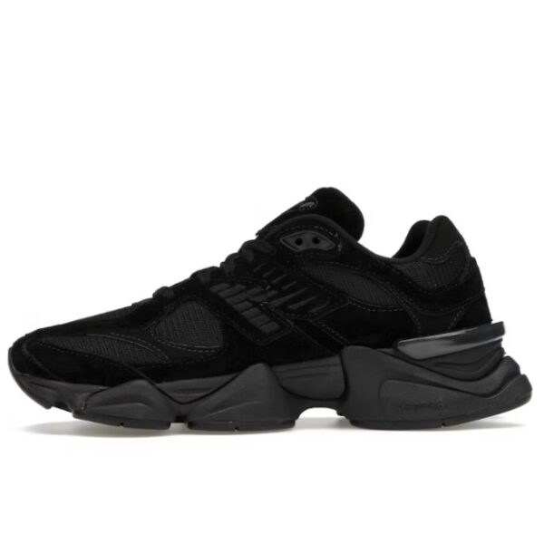 New Balance 9060 Triple Black