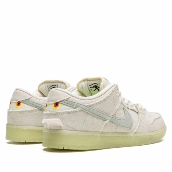 Nike SB Dunk Low Mummy