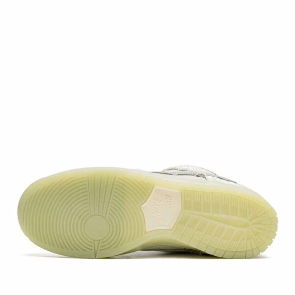 Nike SB Dunk Low Mummy